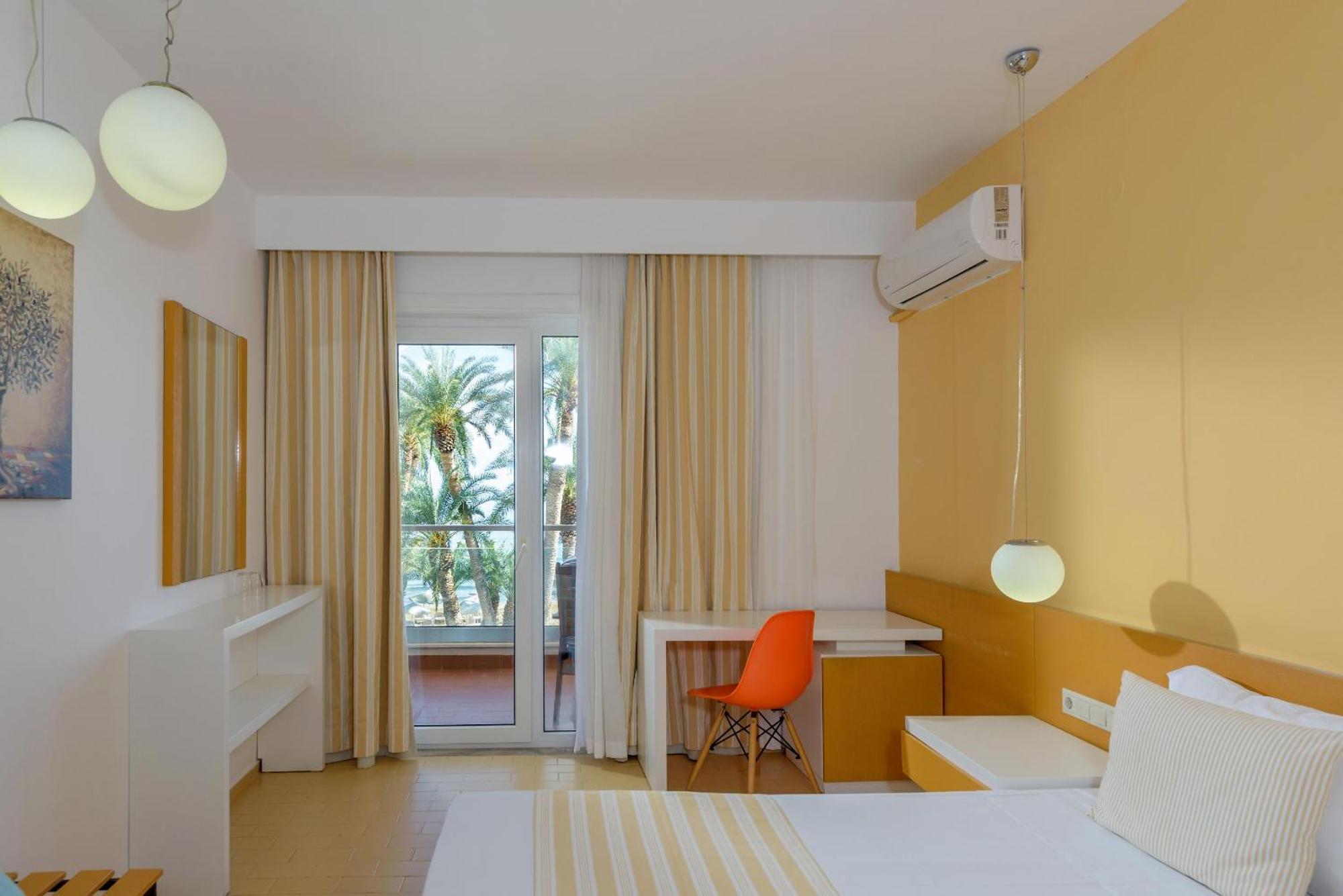 Zeus Hotels Palm Beach Stalida Exterior photo