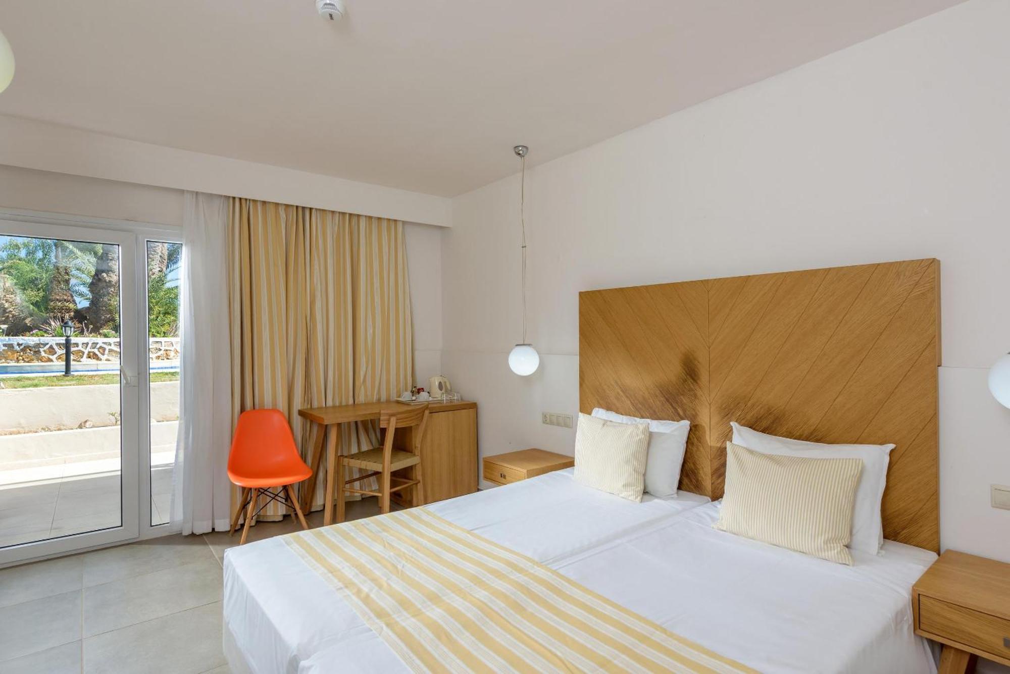 Zeus Hotels Palm Beach Stalida Exterior photo